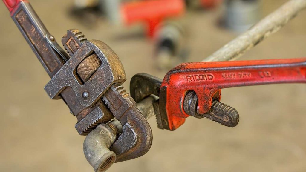 Basic Plumbing Tools You Should Have on Hand